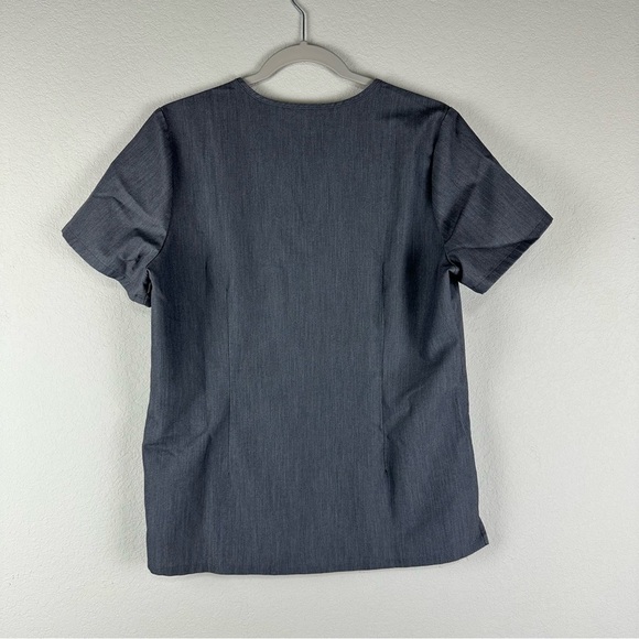 Figs Gray Catarina One Pocket Medical Nurse Scrub Top Size Medium - Picture 3 of 7